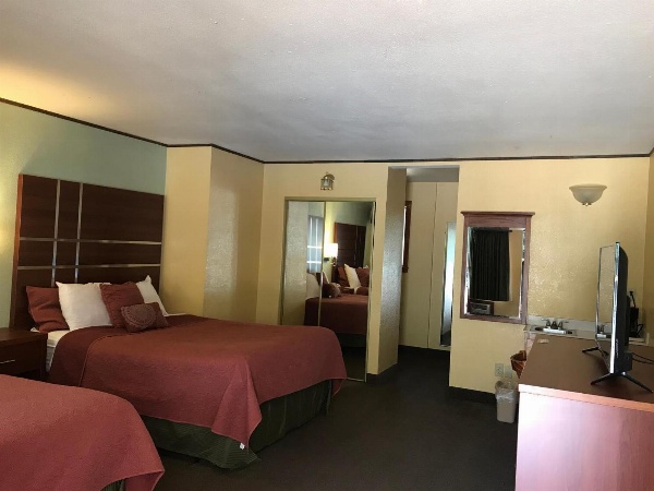 Western Holiday Lodge Main image